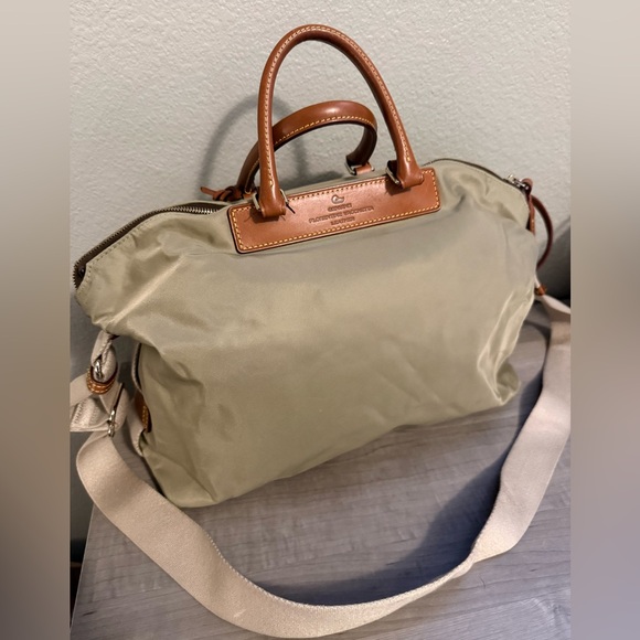 Dooney & Bourke Handbags - Dooney and Bourke Nylon Tote